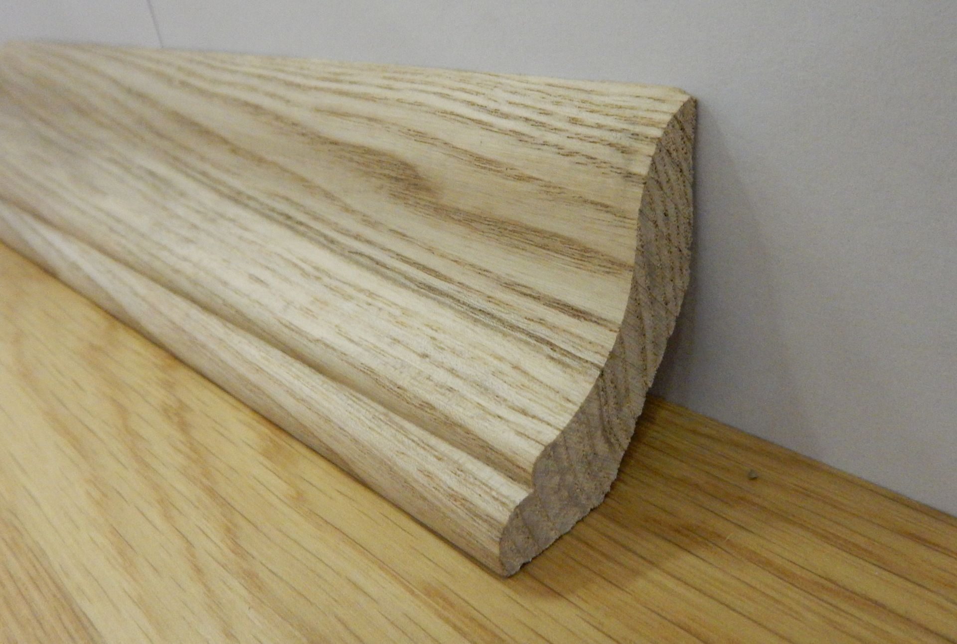 Плинтус деревянный напольный 30мм